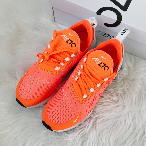 Nike women’s air max 270 sneakers - Picture 4 of 6